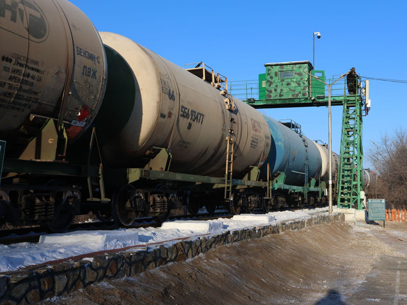 Төмөр замын хэмжээнд 363 вагон цистерн нефтийн бүтээгдэхүүн байна